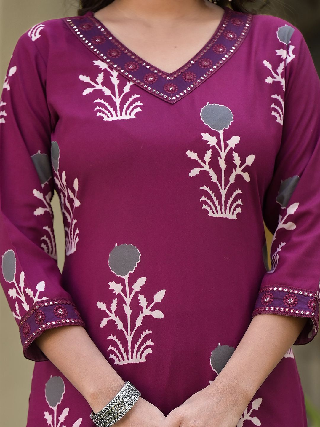 KALINI Floral Printed Regular Thread Work Straight Kurta With Trousers & Dupatta