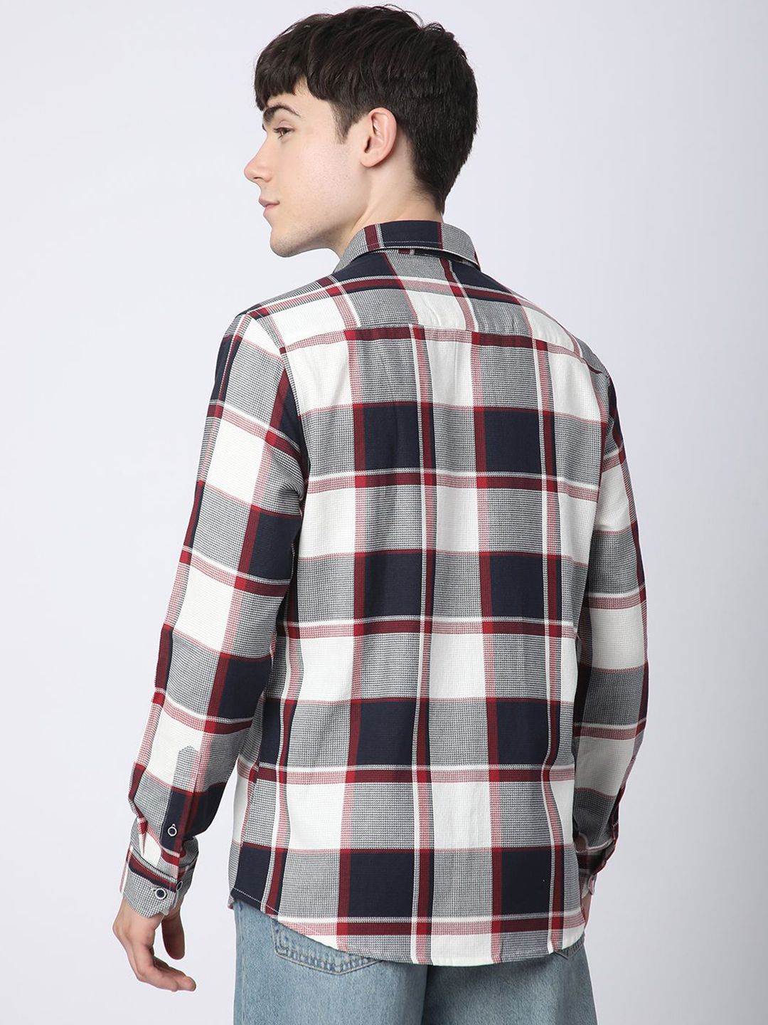 VASTRADO Men Classic Slim Fit Opaque Checked Casual Shirt