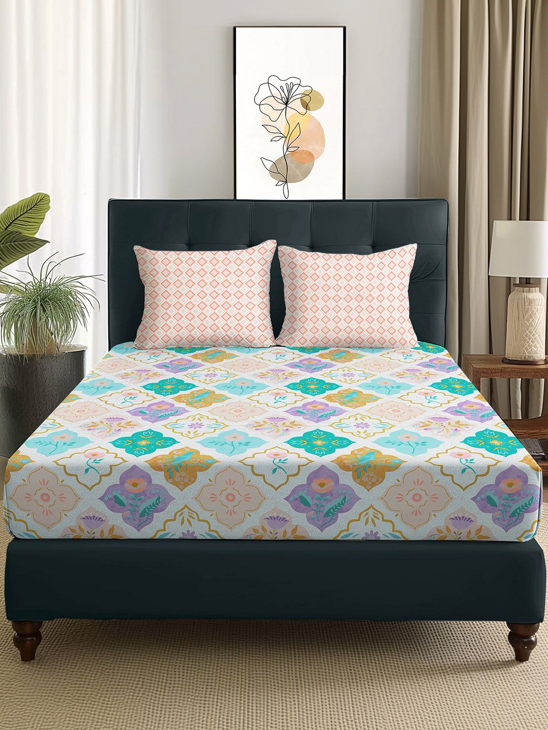 Story@home White & Peach-Coloured 180 TC Queen Bedsheet With 2 Pillow Covers
