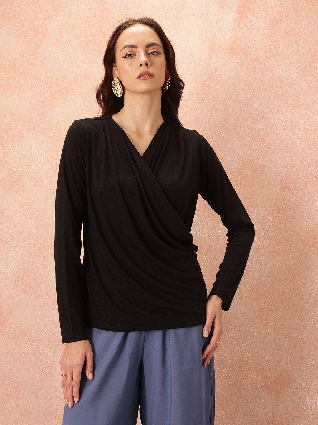Semua tentang anda V-Neck Dilapisi Bungkus Gaya Atas
