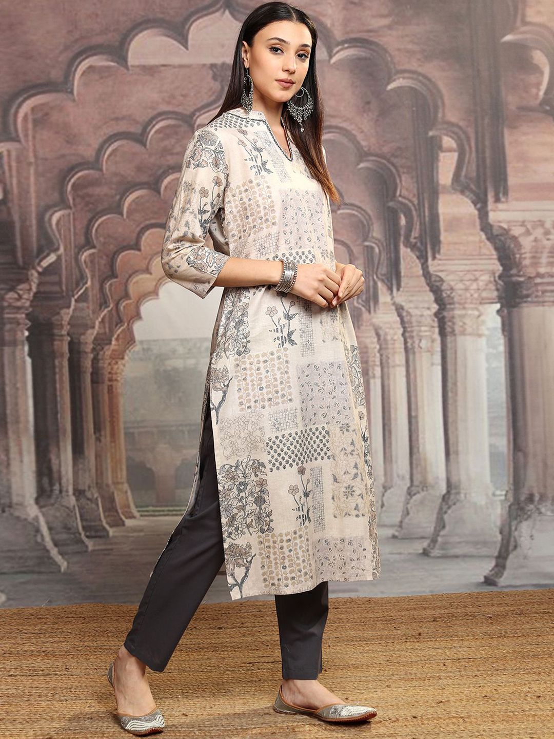 Vishudh Women Floral Printed Regular Mirror Work Pure Cotton Kurta Set