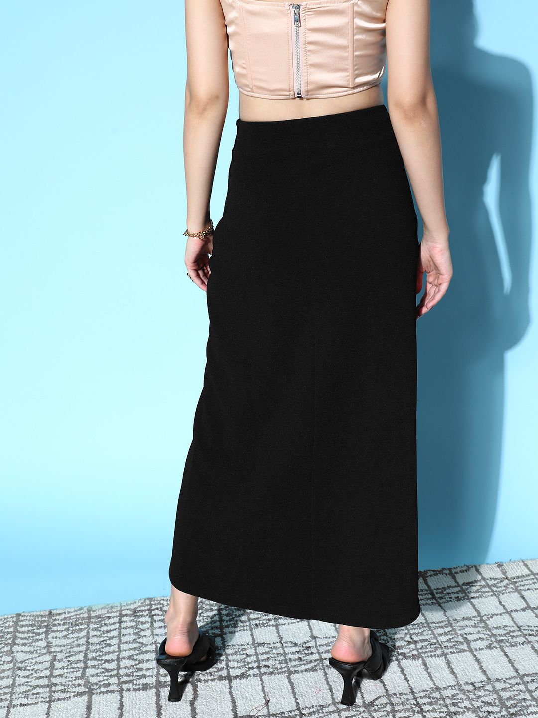 Berrylush Women Black Solid High Waist Draped Tulip Skirt