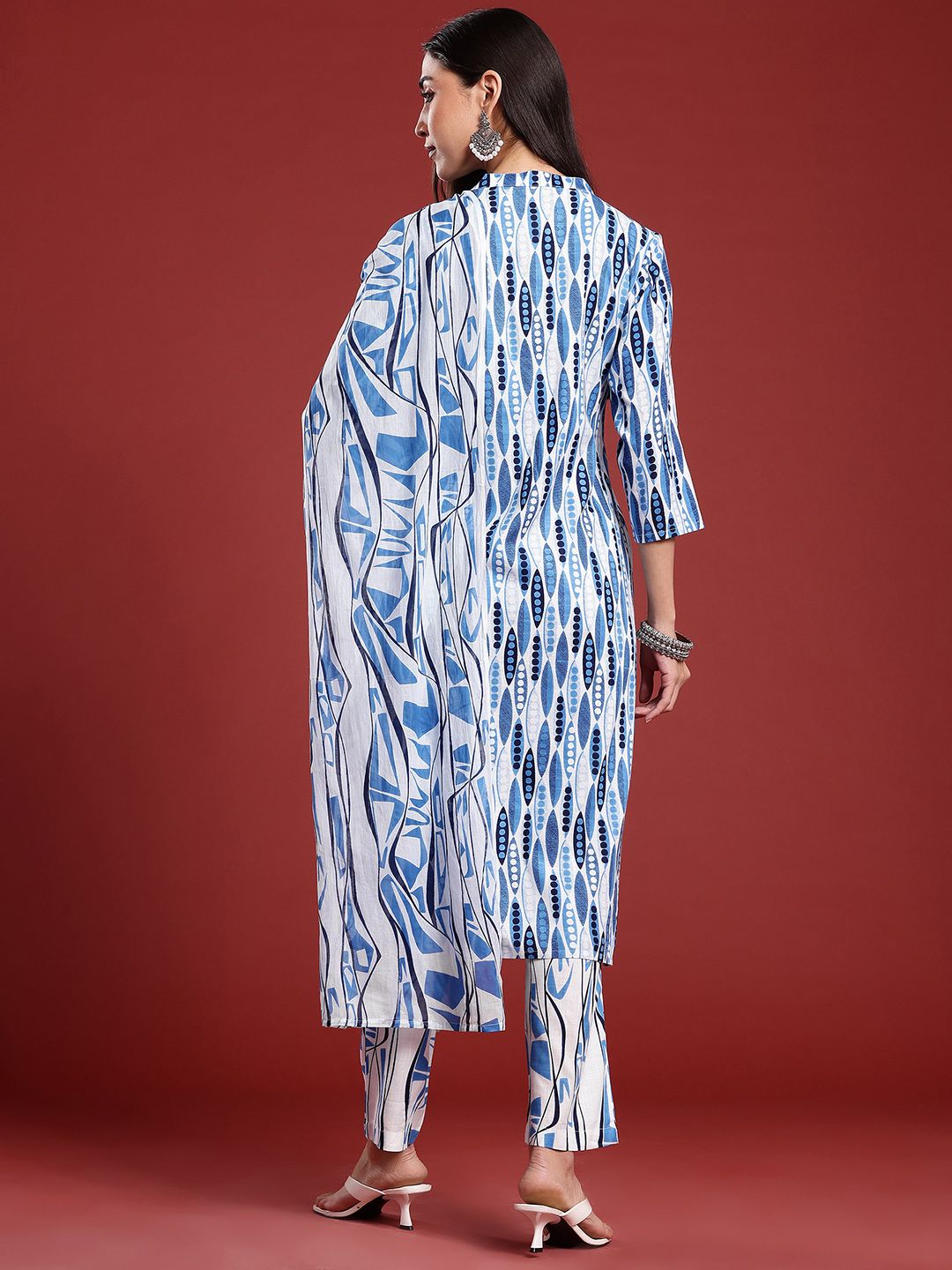 Anouk Geometric Motifs Printed Band Collar Straight Kurta with Trousers & Dupatta