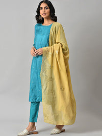 W Festive Silk Kurta With Slim Pant & Dupatta