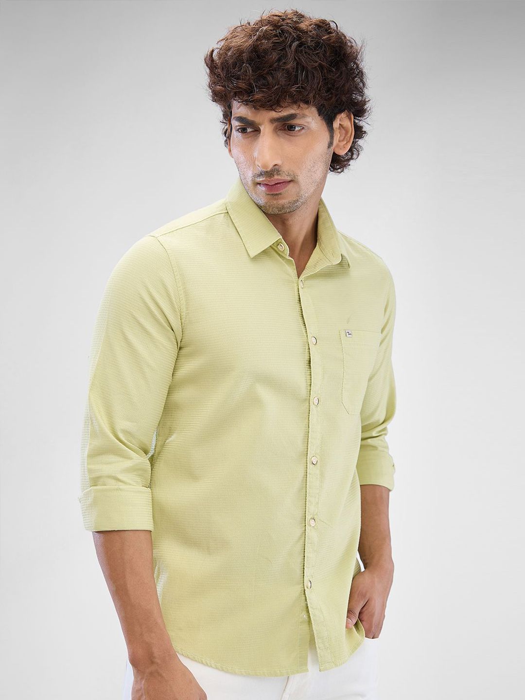 SPYKAR Men Solid Slim Fit Opaque Casual Shirt