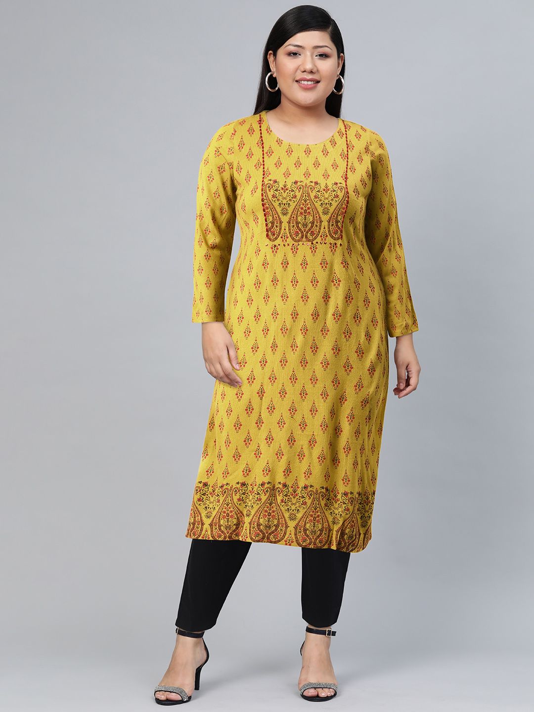W Women Green Paisley Embroidered Keyhole Neck Flared Sleeves Kurta