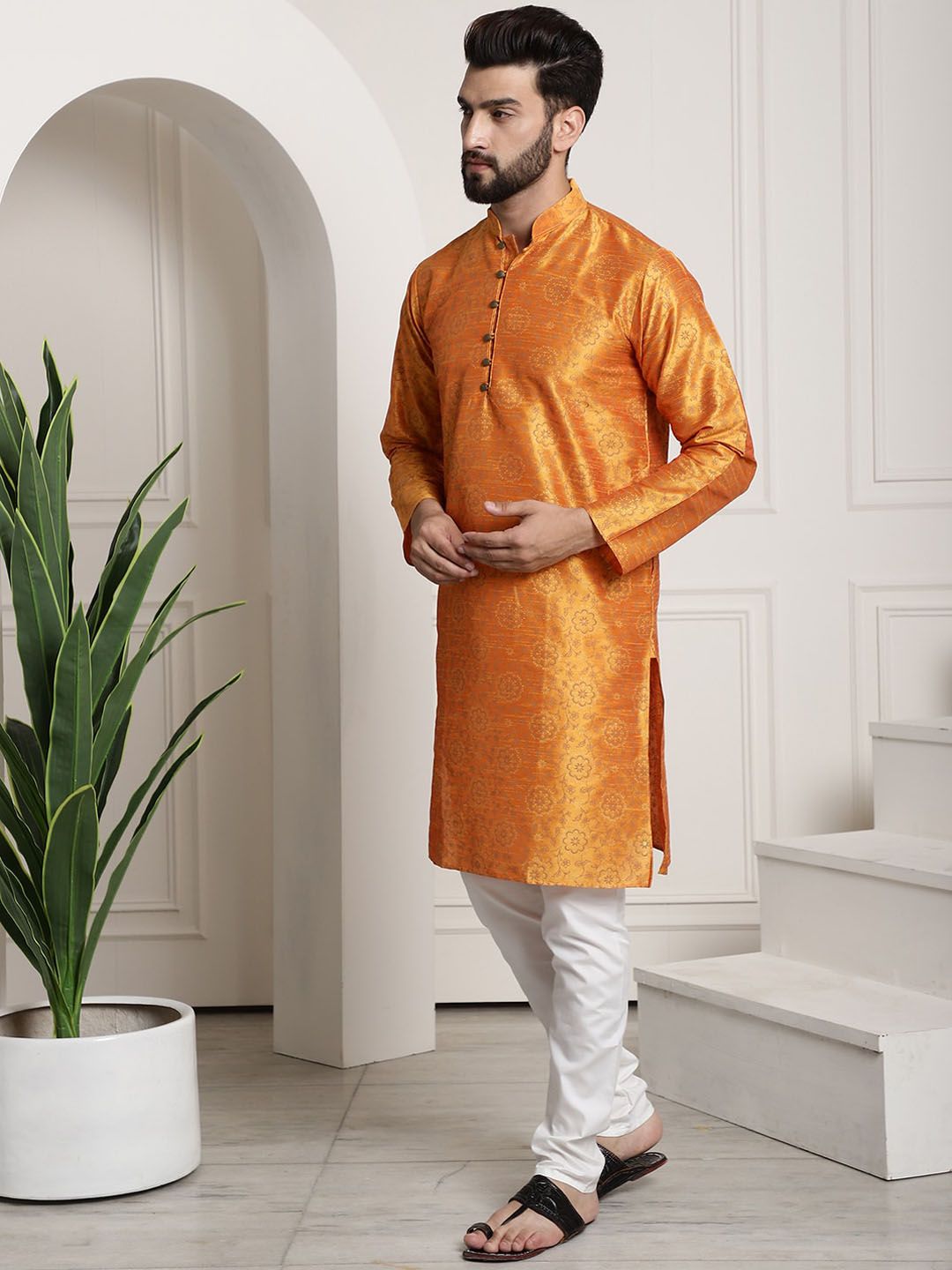 SOJANYA Floral Printed Regular Kurta with Churidar