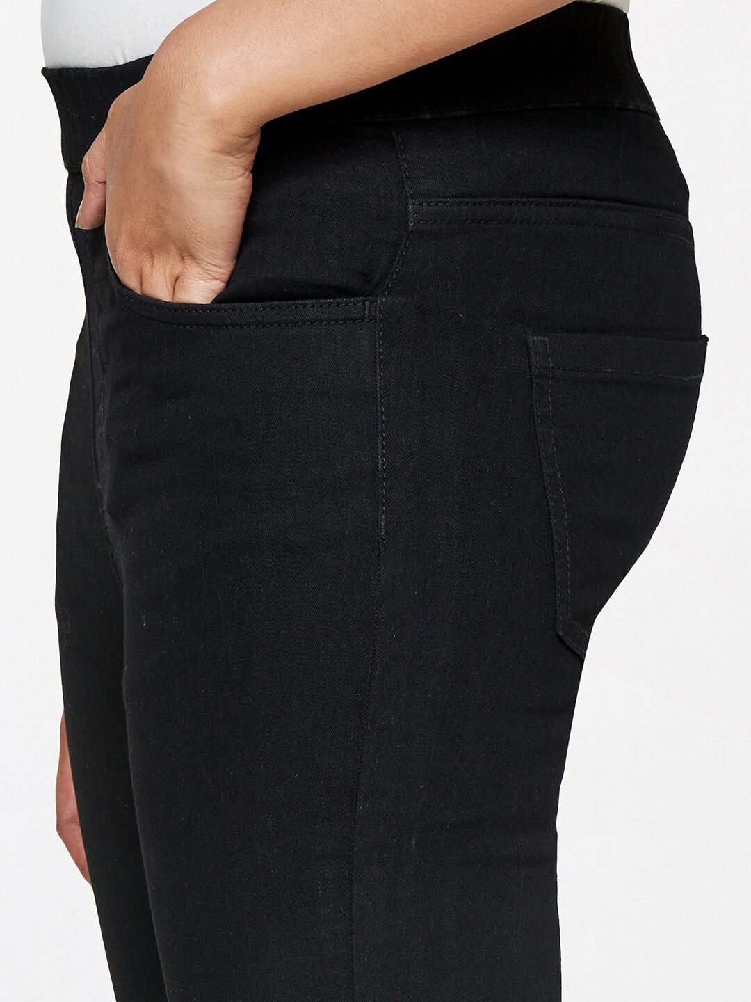 AND Women Skinny Fit Mid-Rise Jeggings