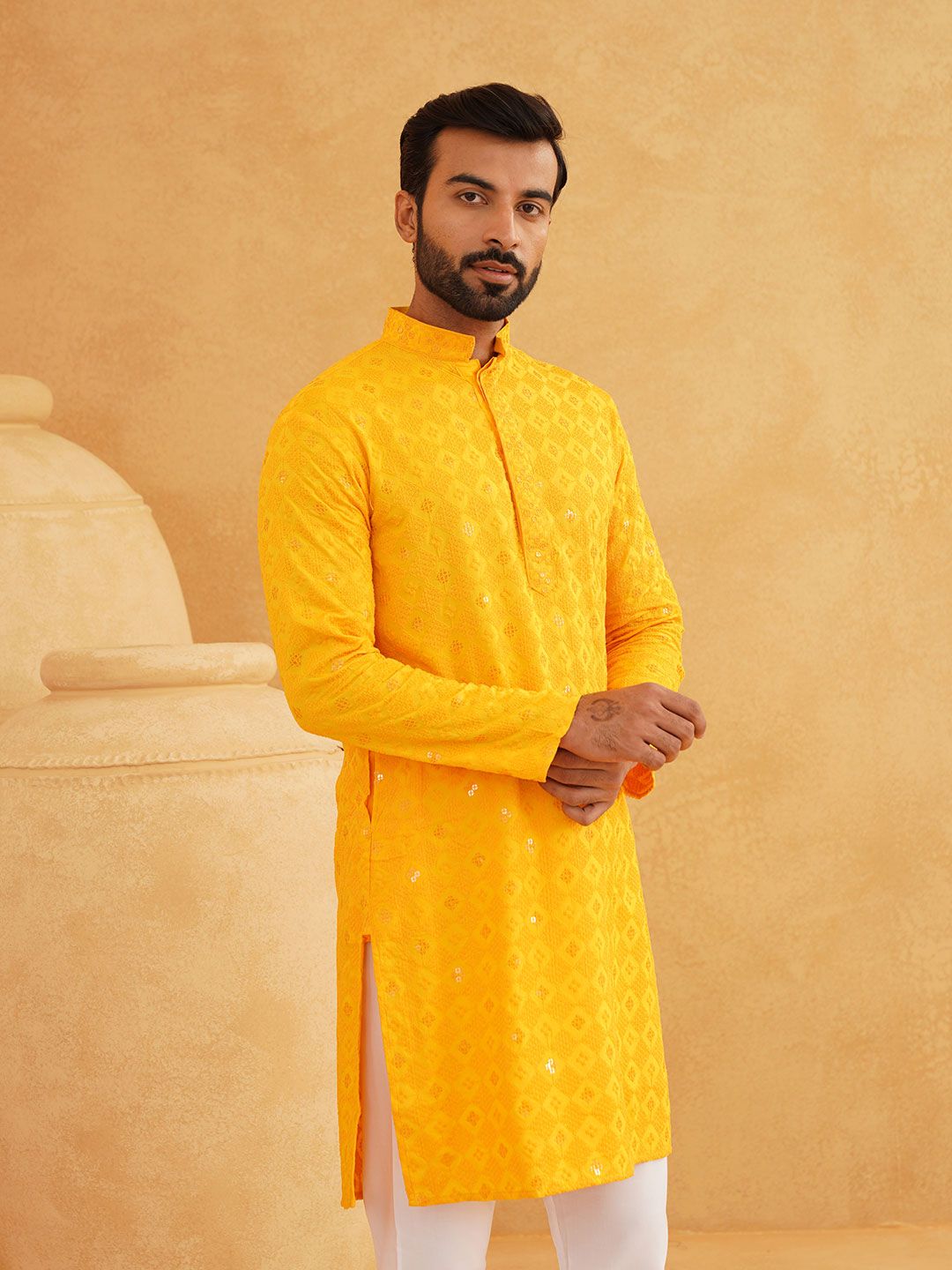SOJANYA Embroidered Mandarin Collar Long Sleeves Straight Kurta