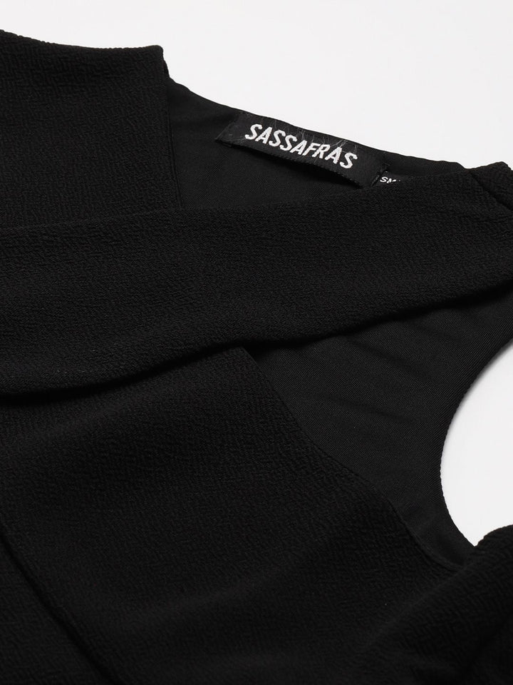 SASSAFRAS Black Halter Neck Fitted Crop Top