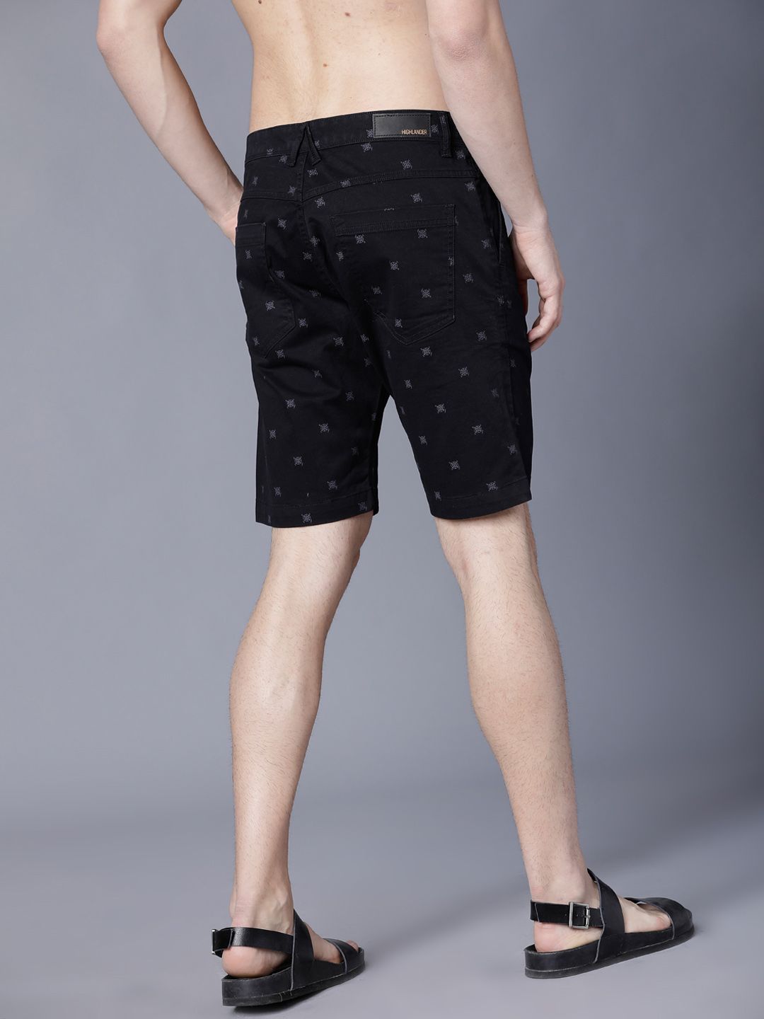 HIGHLANDER Men Black Printed Slim Fit Regular Shorts