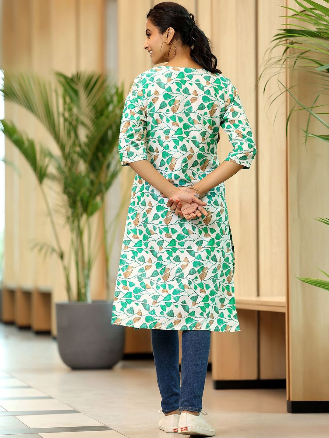Libas Off White Floral Printed Keyhole Neck Straight Kurta