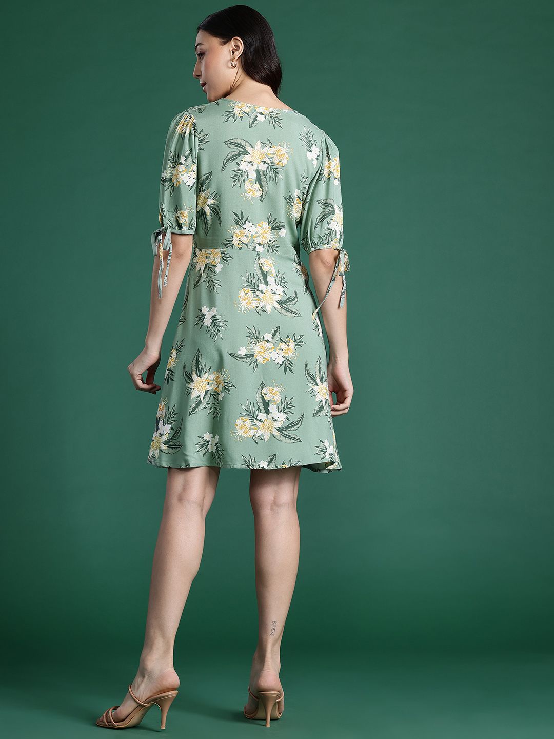 DressBerry Floral Print Puff Sleeve A-Line Dress