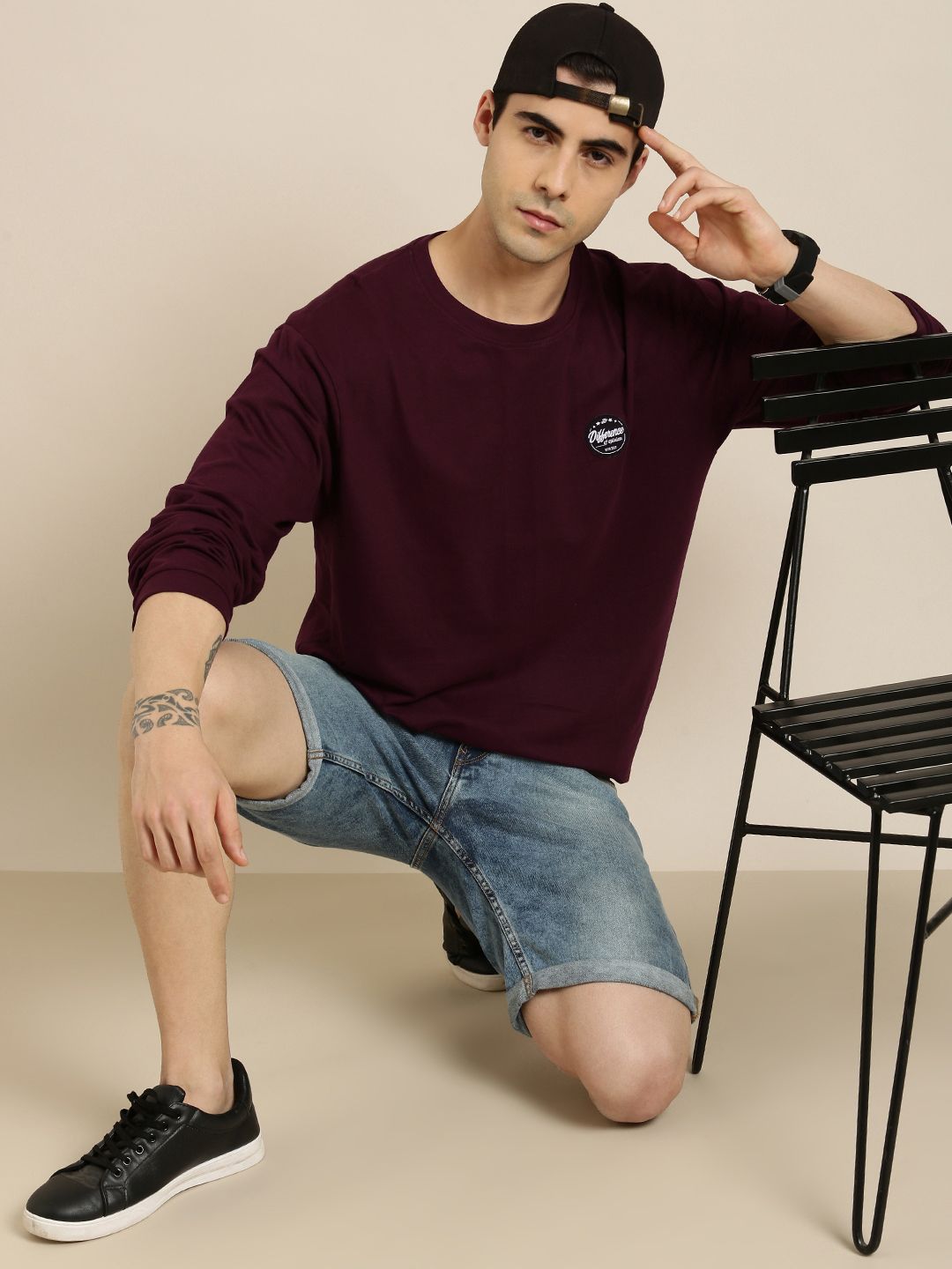 Difference of Opinion Men Burgundy Printed Pure Cotton Loose Longline T-shirt