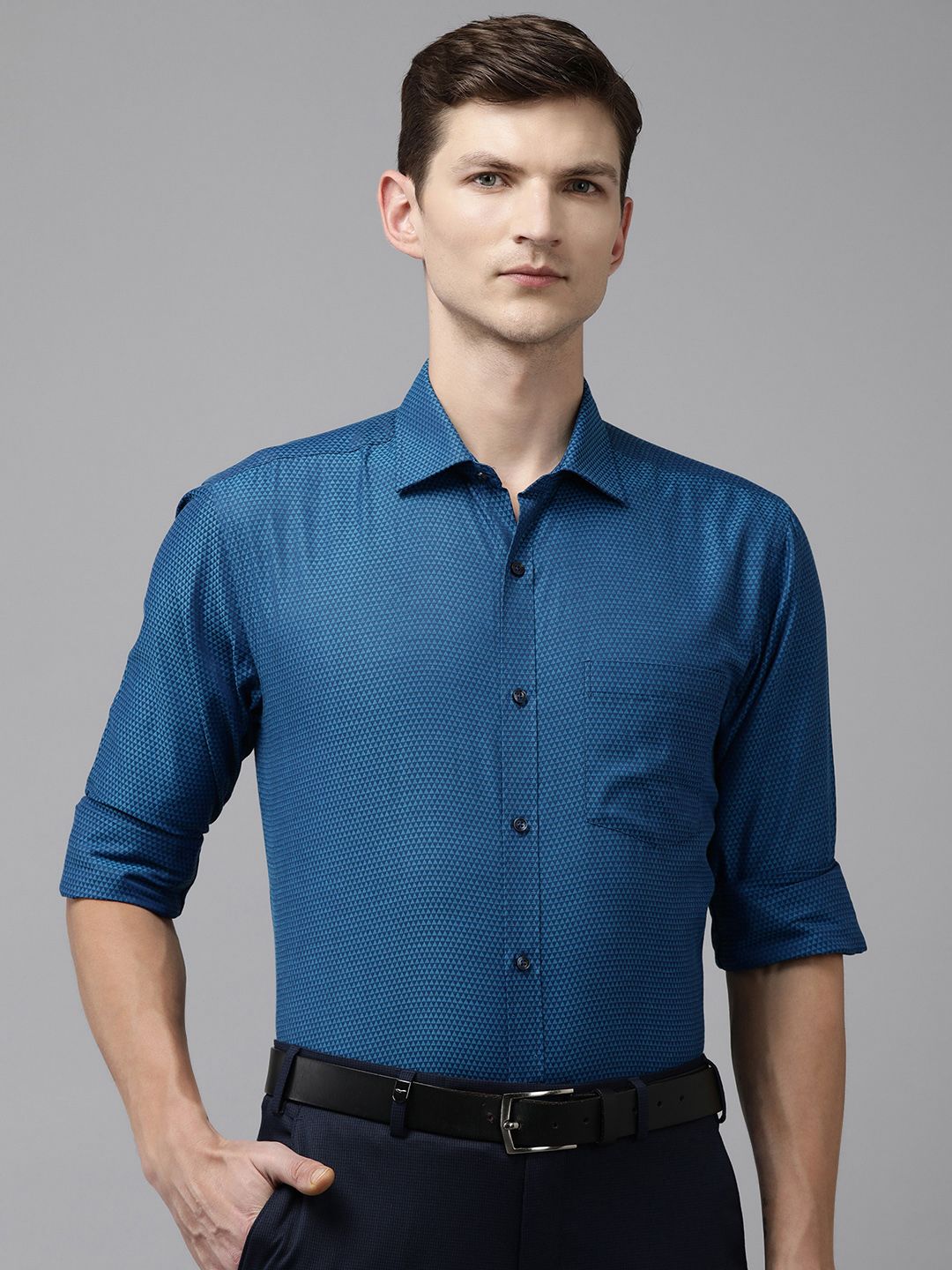 Park Avenue Men Slim Fit Formal Shirt