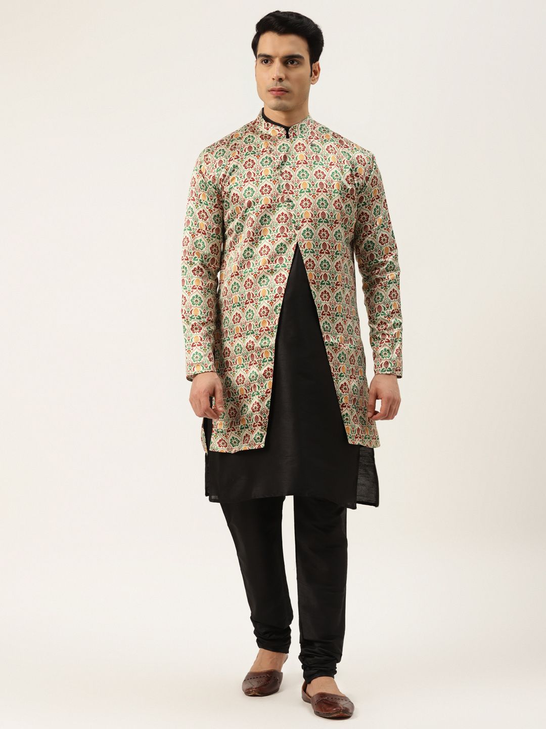 SOJANYA Men Black Solid Kurta Set With Printed Jacket