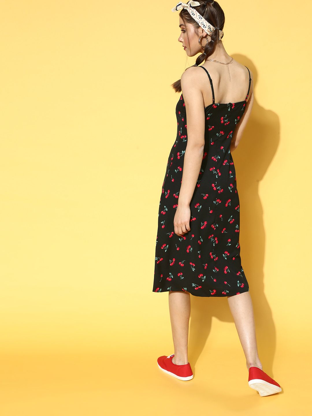 Berrylush Black & Red A-Line Midi Dress