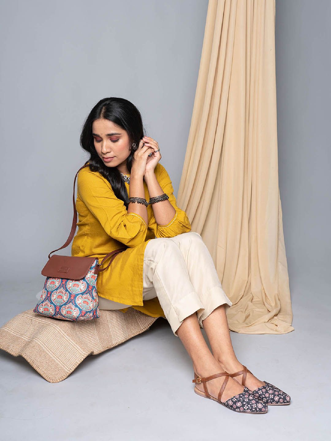 ZOUK Ethnic Motifs Printed Structured Sling Bag