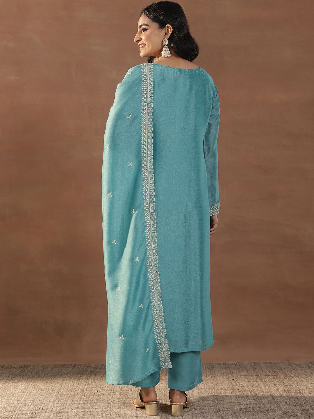 Libas Women Floral Embroidered Regular Sequinned Kurta with Trousers & With Dupatta