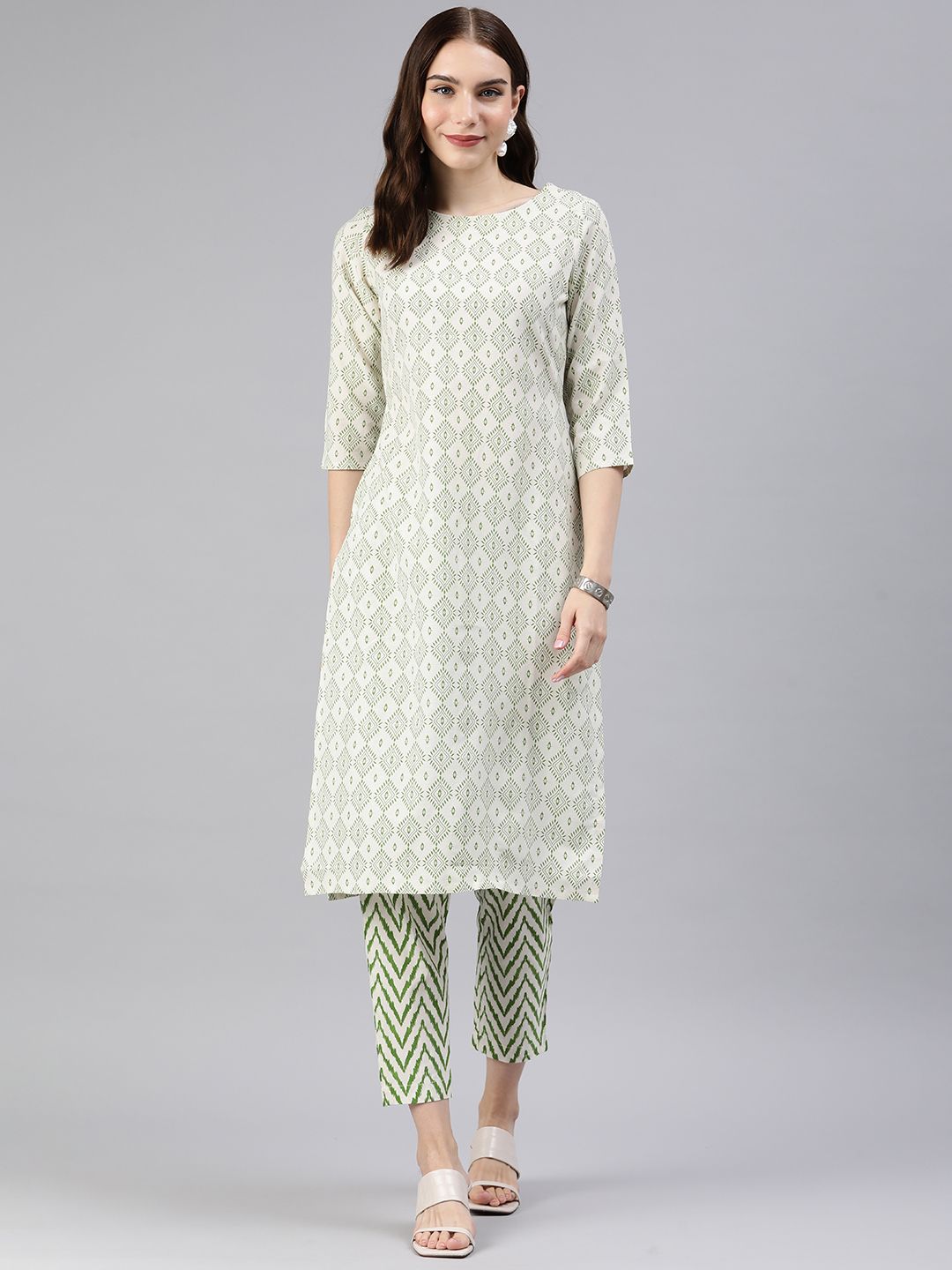 KALINI Women Ethnic Motifs Printed Regular Kurta with Trousers