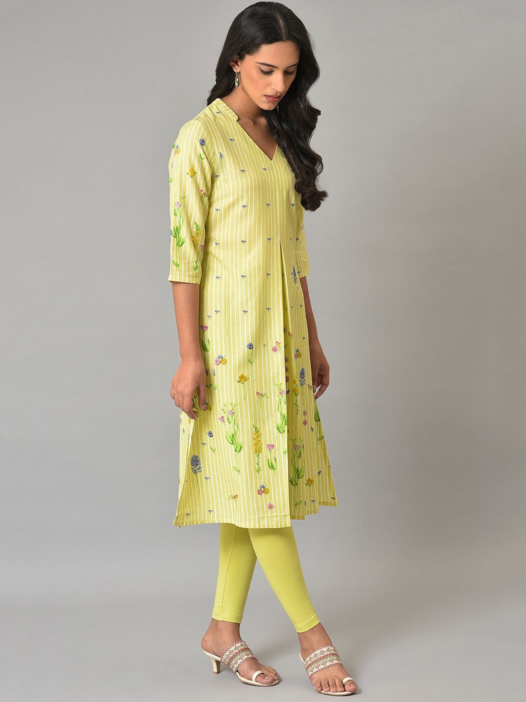 W Women Floral Printed Band Collar Kurta