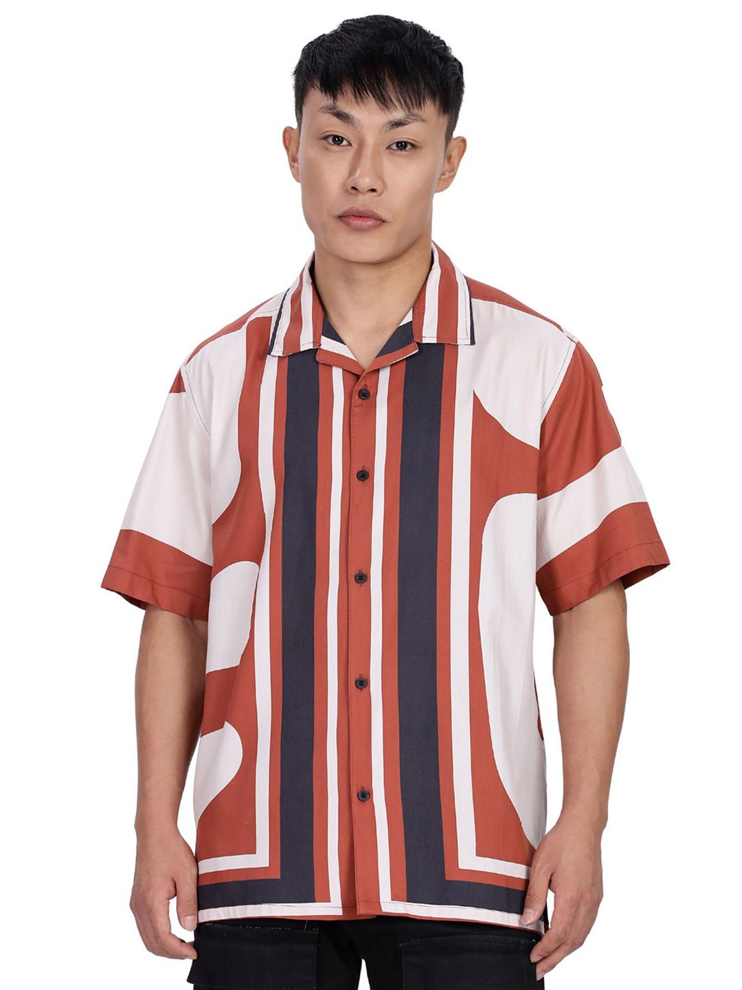 Eszett Men Abstract Printed Spread Collar Cotton Casual Shirt