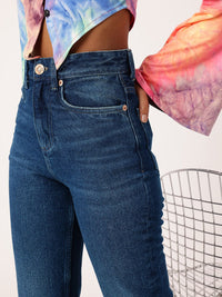 DressBerry Women Urban Savvy Straight Fit Faded Jeans