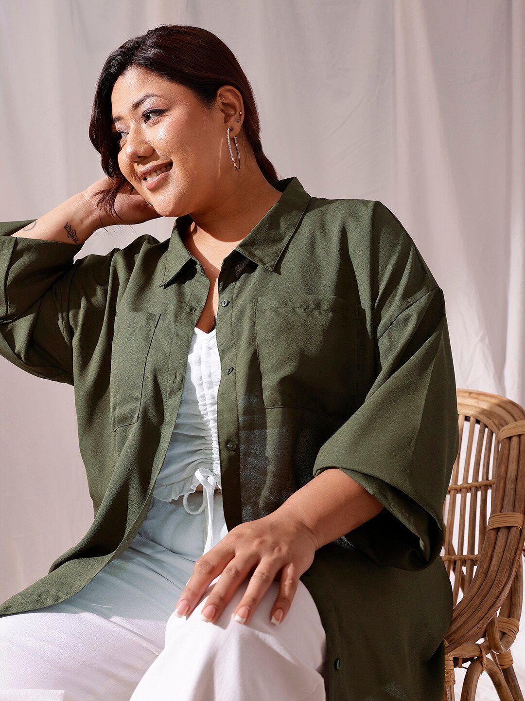 CURVY STREET Spread Collar Extended Sleeves Oversized Comfort Casual Shirt