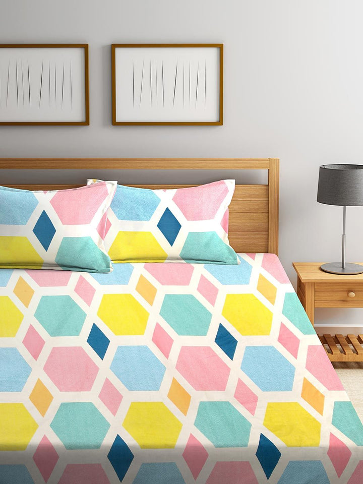 Watak Kartun Biru KLOTTHE Polycotton 300 TC King Denda 2 Cadar dengan 4 Sarung Bantal-98 x 87 inci