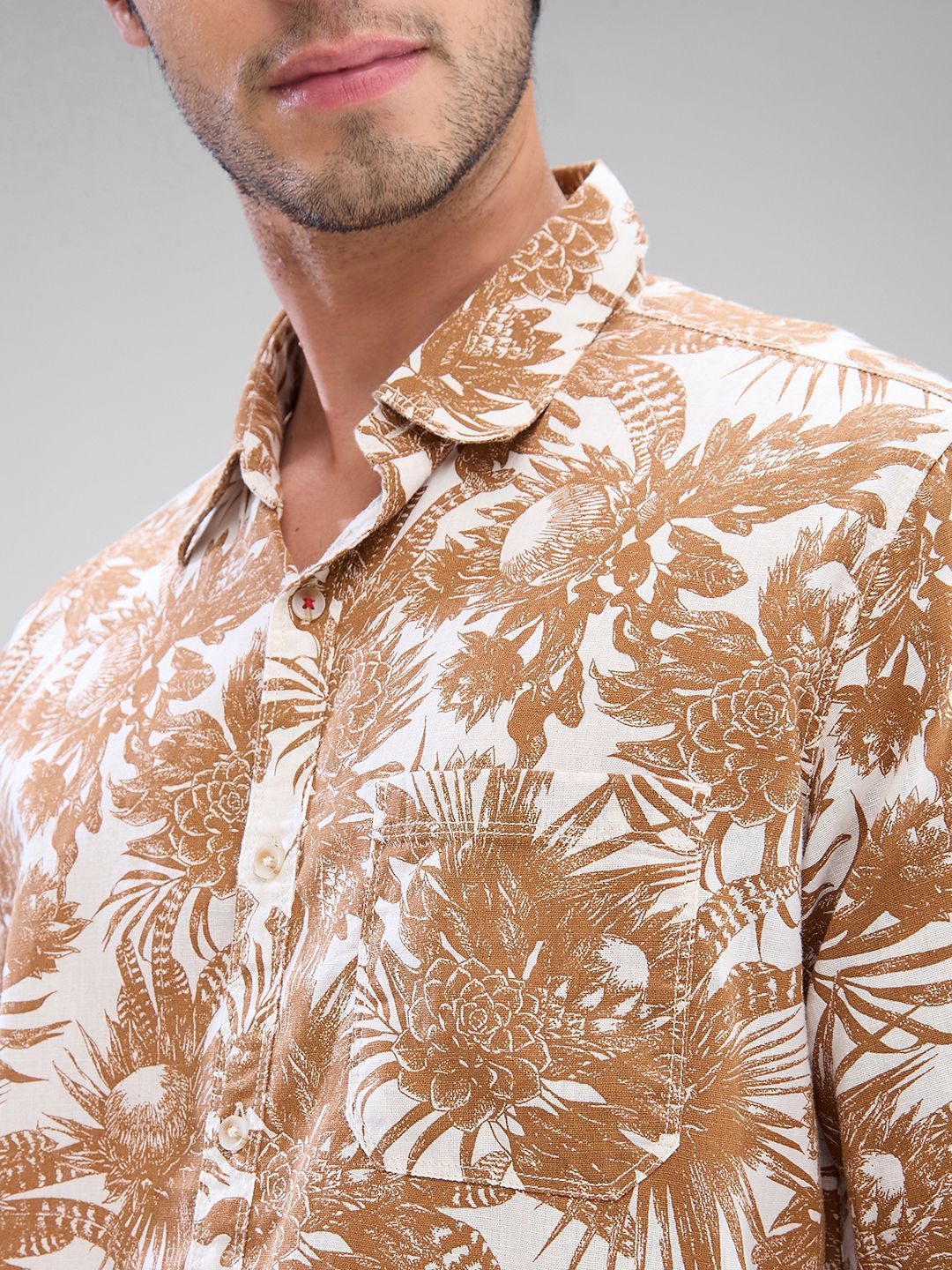 SPYKAR Men Slim Fit Floral Printed Opaque Spread Collar Casual Shirt