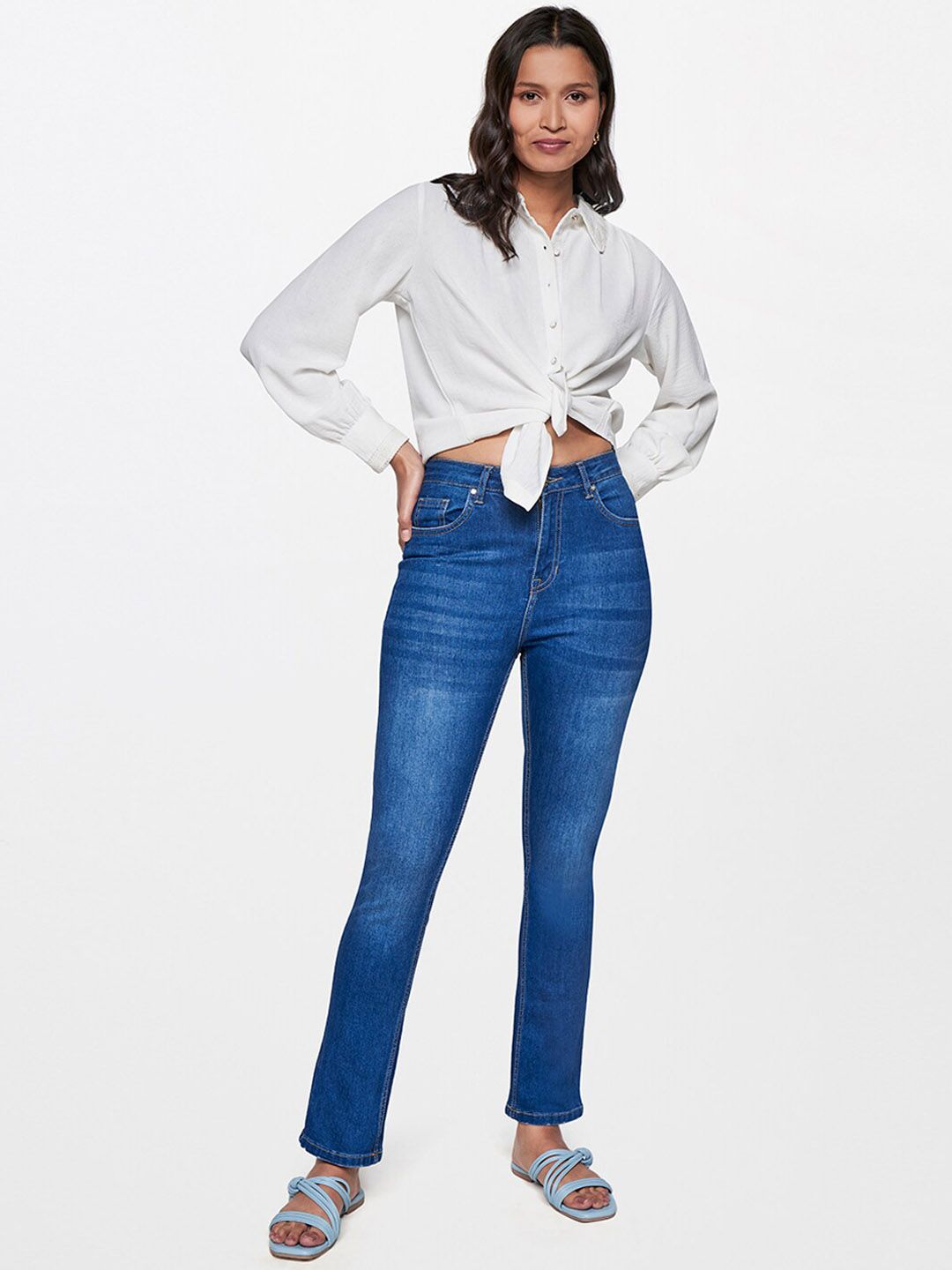 AND Women Mid-Rise Straight Fit Heavy Fade Jeans