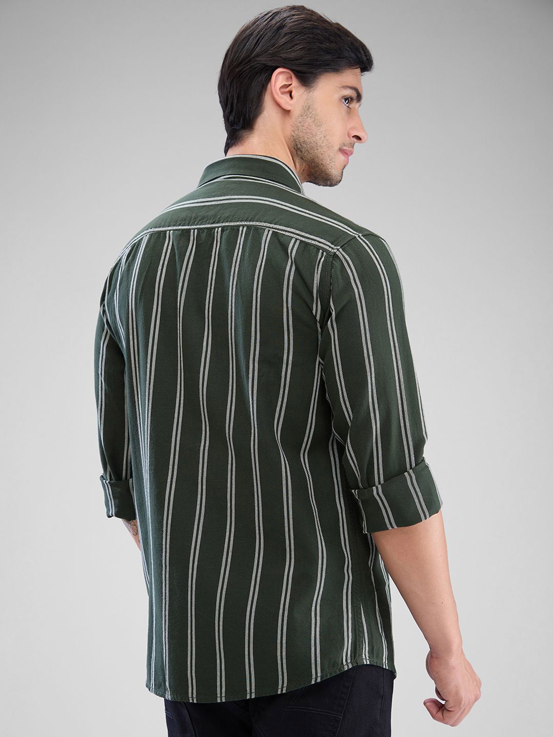 SPYKAR Men Slim Fit Opaque Striped Spread Collar Casual Shirt