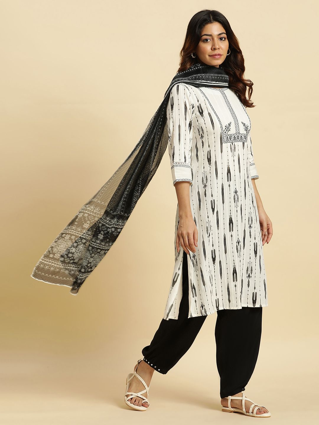 W Abstract Woven Design Thread Work Pure Cotton Kurta
