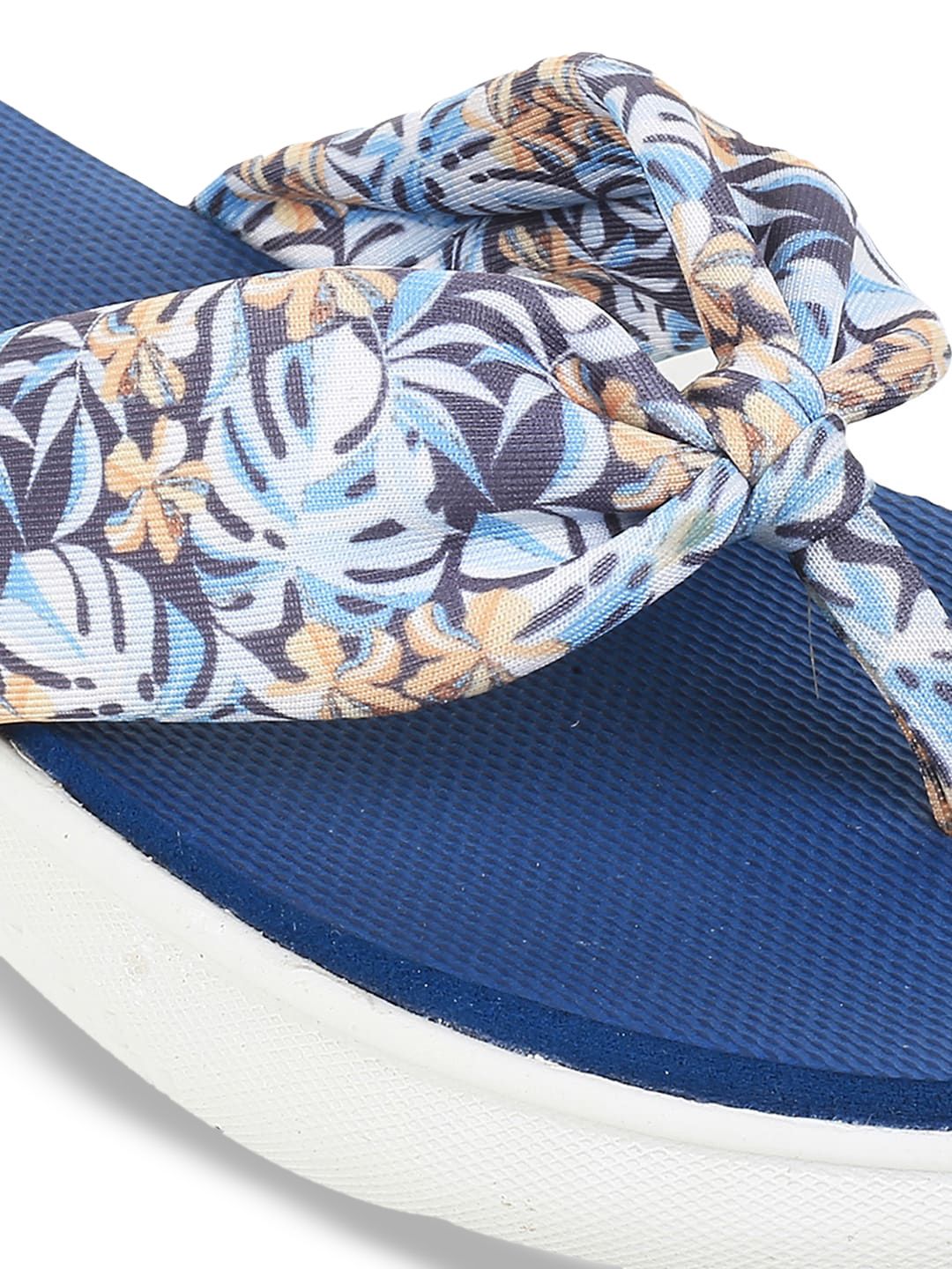 Metro Women Printed T-Strap Flats