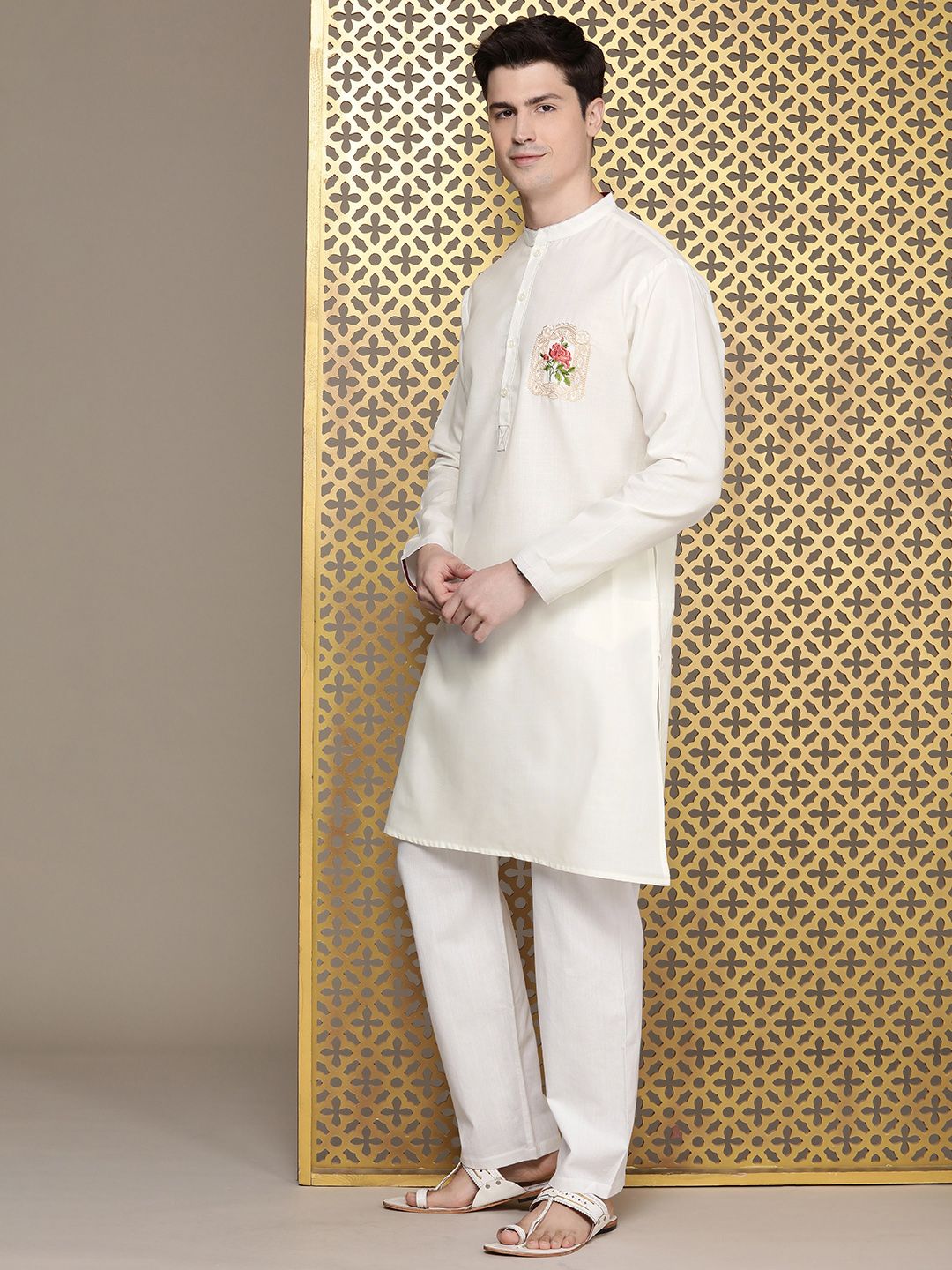 House of Pataudi Floral Embroidered Rozana Kurta
