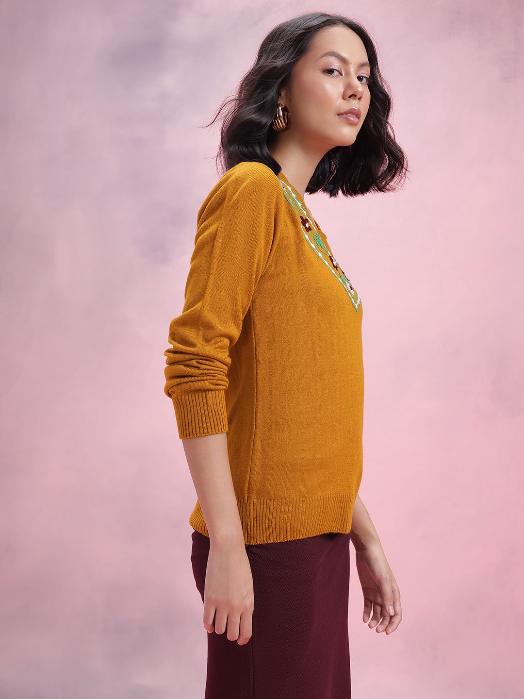 DressBerry Floral Embroidered Acrylic Pullover