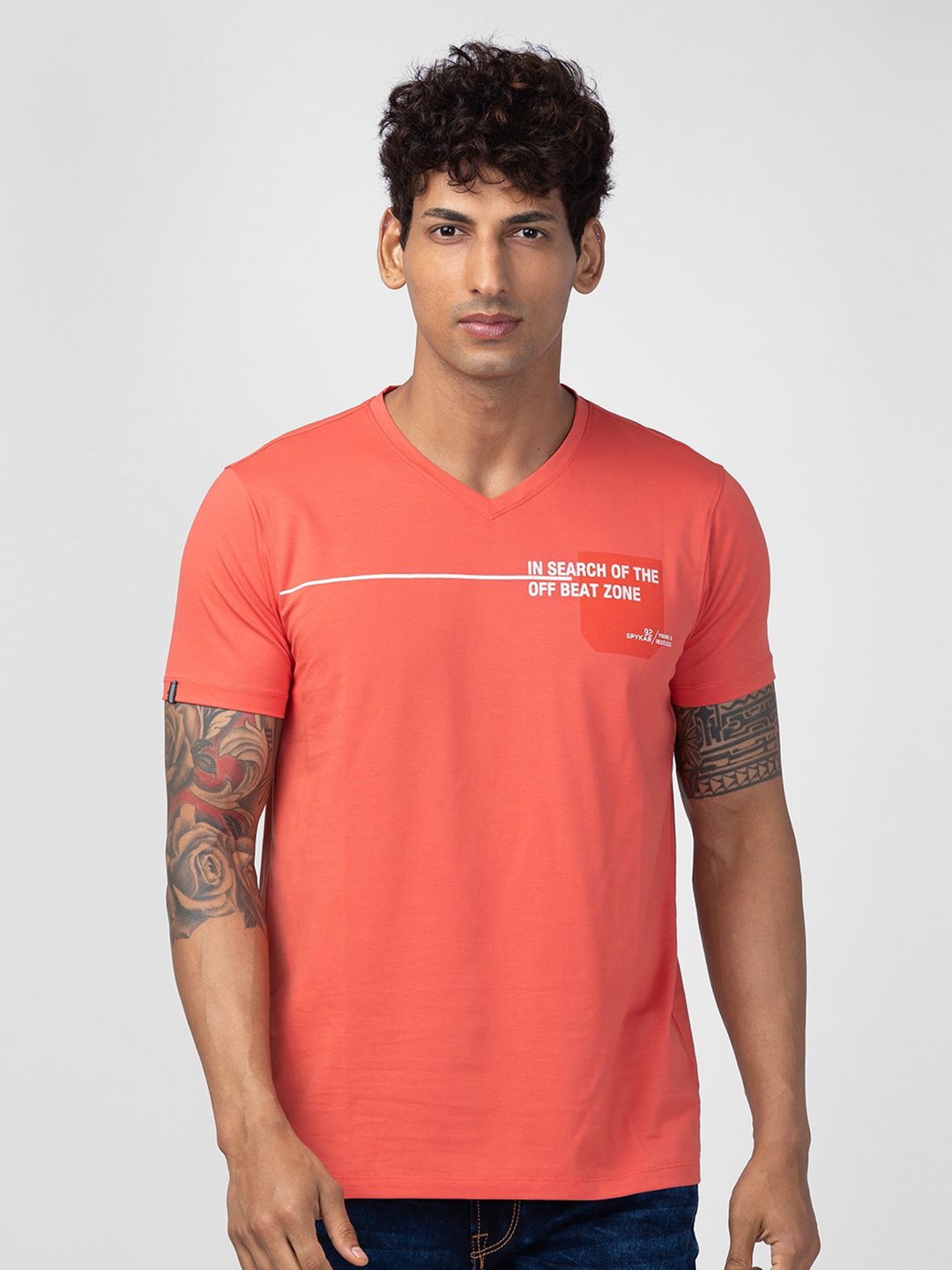 SPYKAR Men Typography Printed V-Neck T-shirt