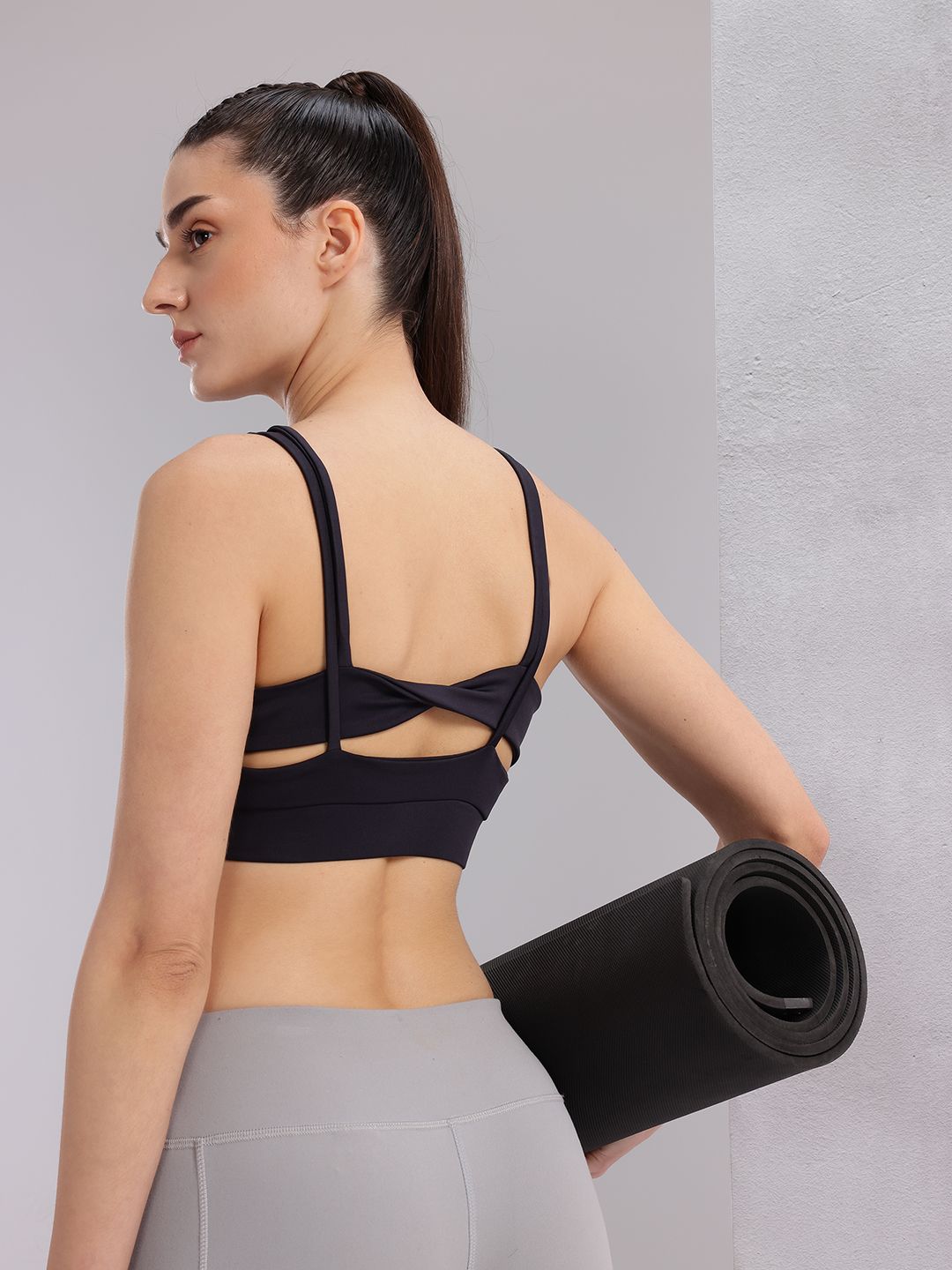 HRX by Hrithik Roshan Lightly Padded Rapid-Dry Styled Back Yoga Bra