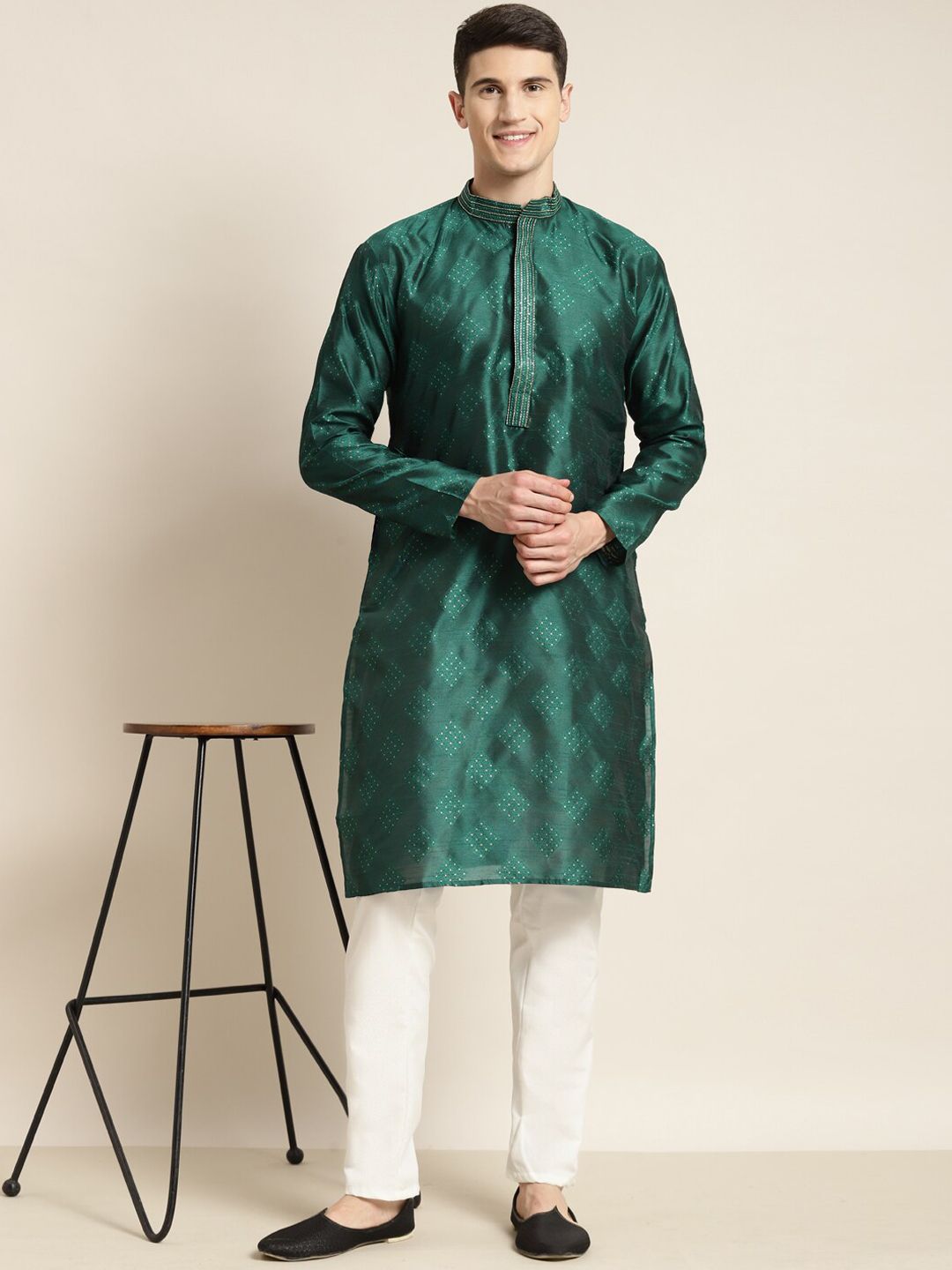 SOJANYA Kurta Lurus Kolar Mandarin Rekaan Tenunan dengan Churidar