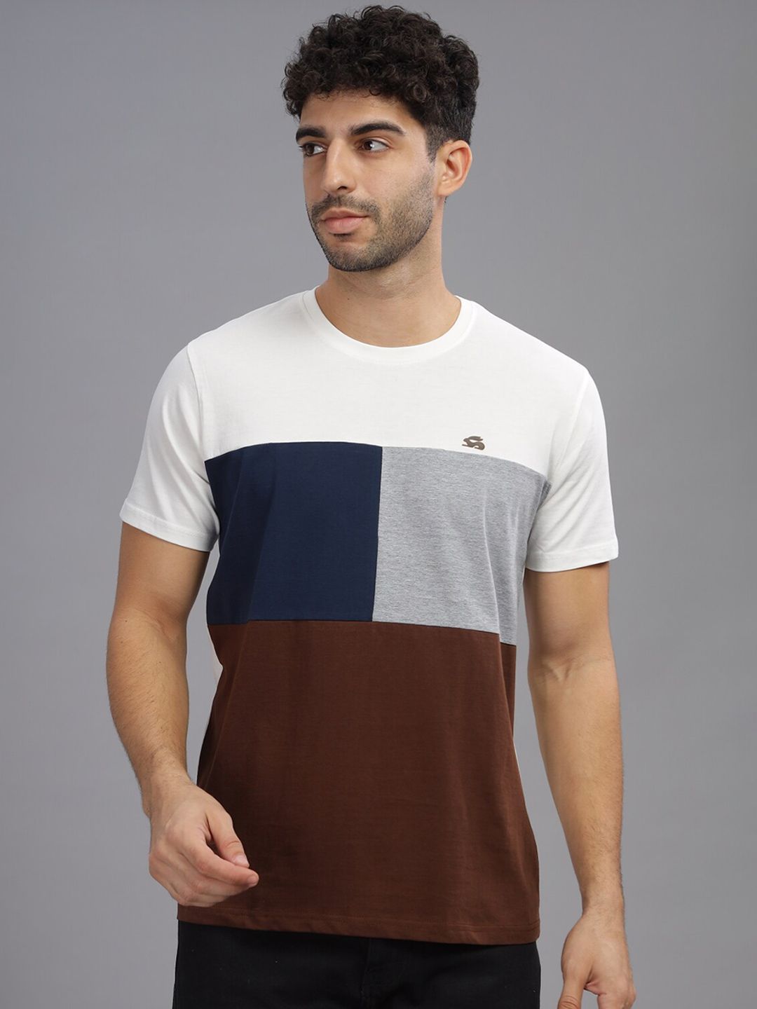 ADRO Colourblocked Leher Bulat Lengan Pendek Cotton T-shirt