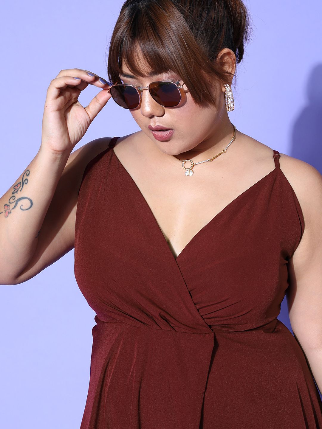 Berrylush Curve Women Maroon Solid Vacay Attire