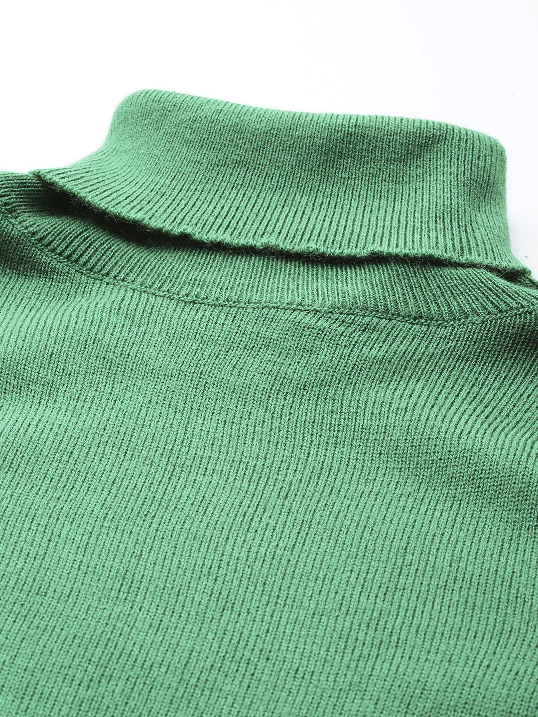 DressBerry Turtle Neck Pullover