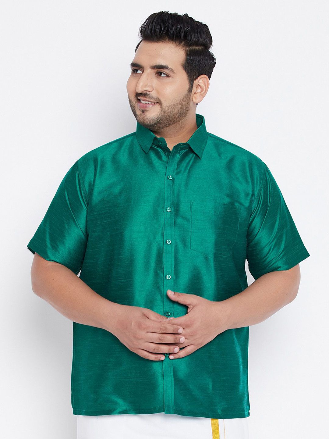 VASTRAMAY Men Green Premium Casual Shirt