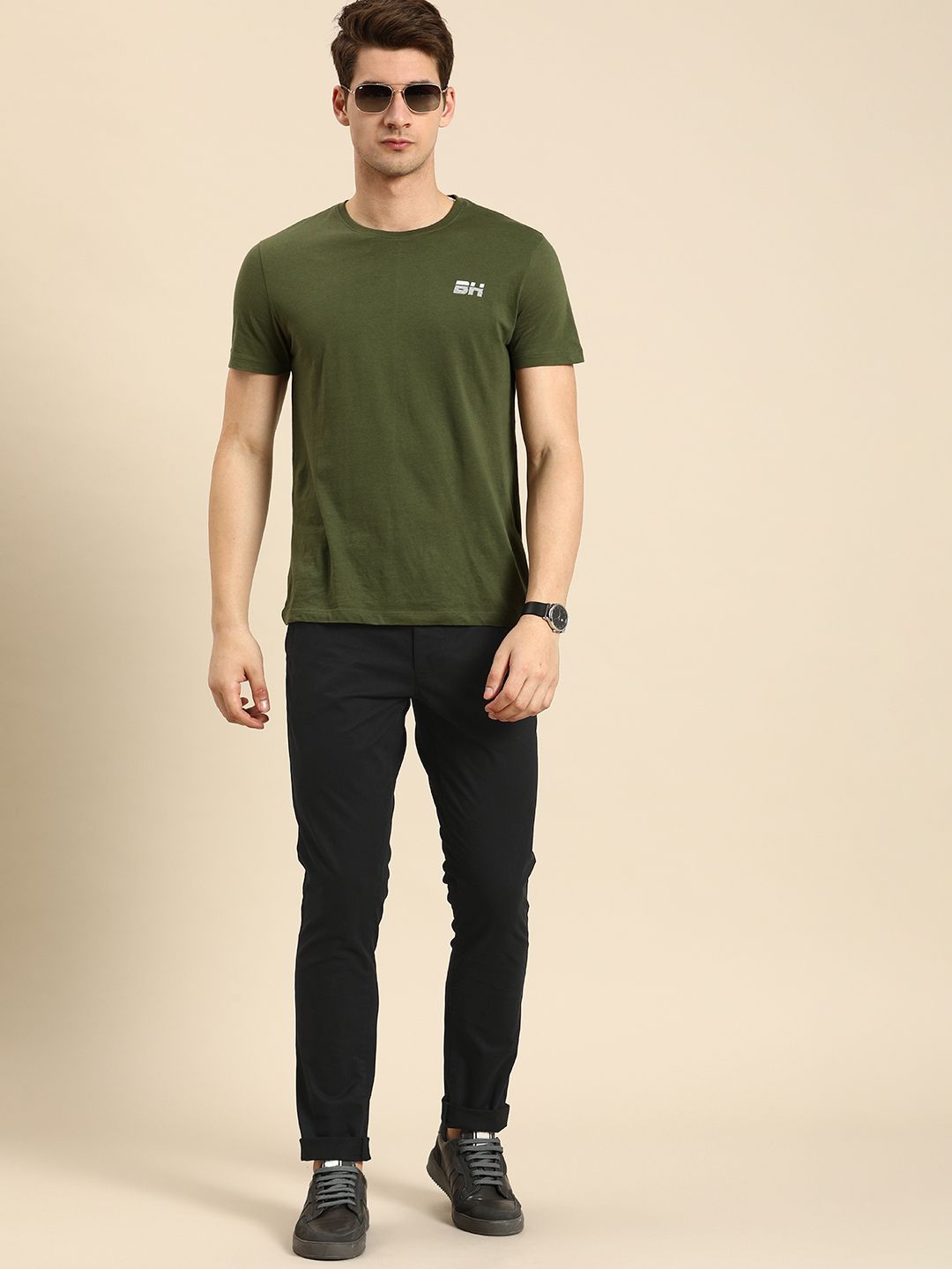 Being Human Men Solid Mid-Rise Regular Fit Chinos