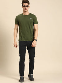 Being Human Men Solid Mid-Rise Regular Fit Chinos