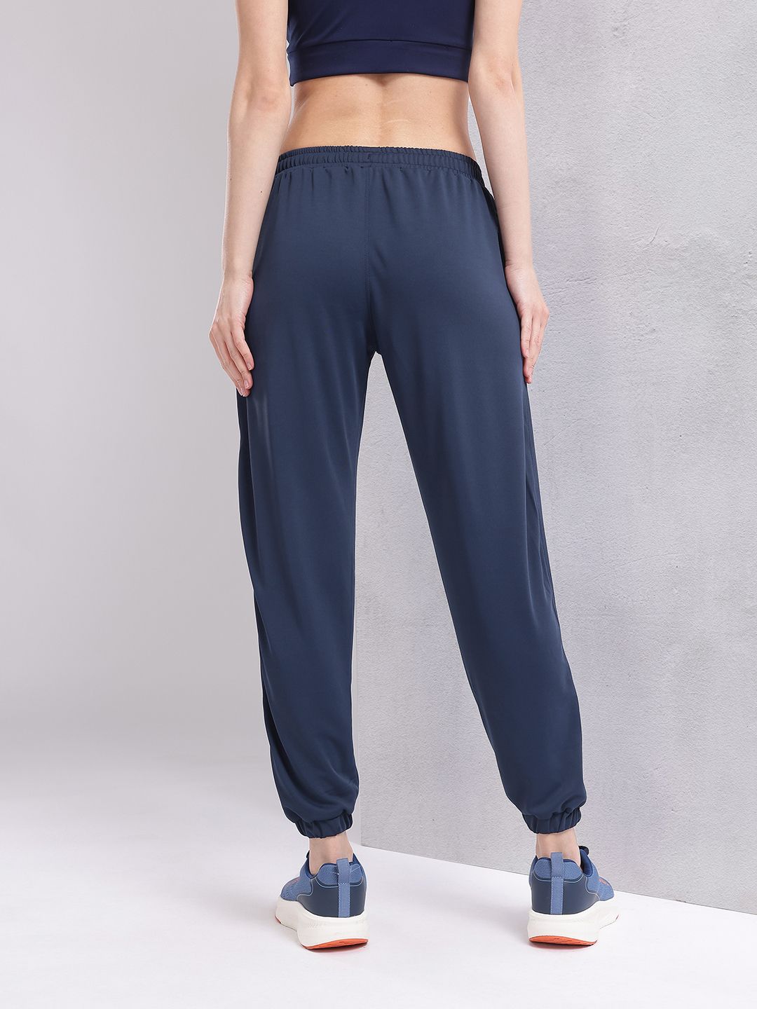 HRX by Hrithik Roshan Women Regular Fit Rapid Dry Training Joggers