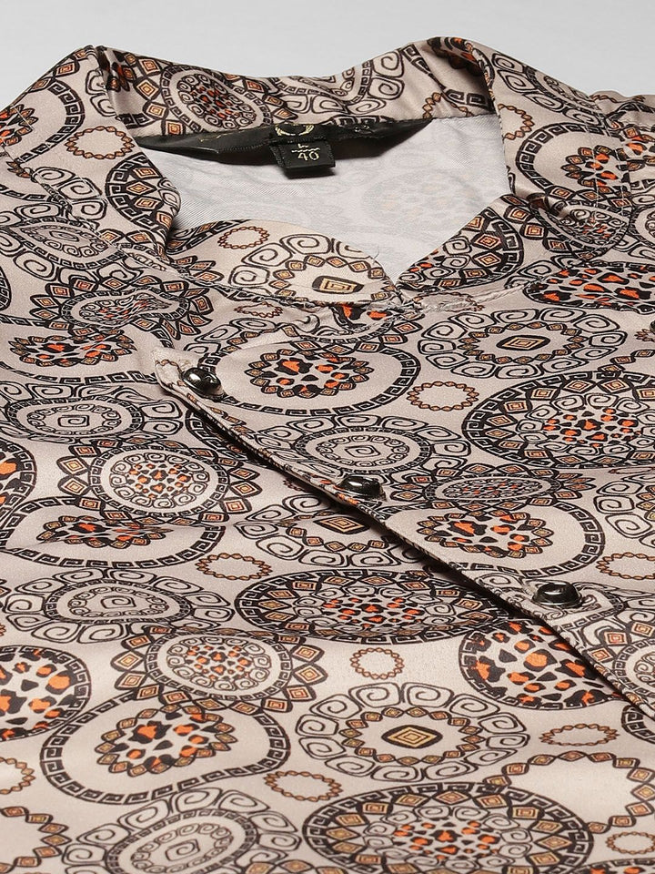 SOJANYA Men Beige Solid Kurta Set With Printed Jacket