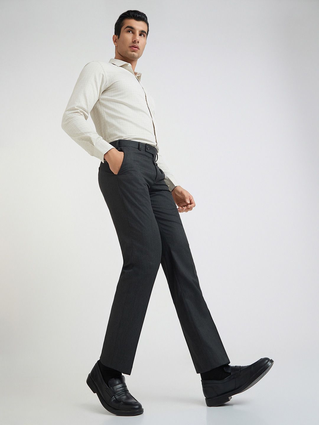 Park Avenue Men Regular Fit Formal Trousers