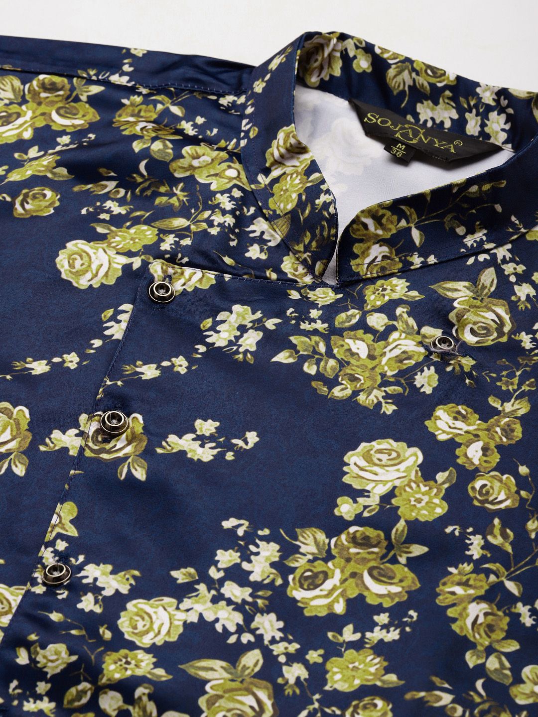 SOJANYA Men Cream-Coloured & Navy Blue Solid Kurta with Churidar & Jacket