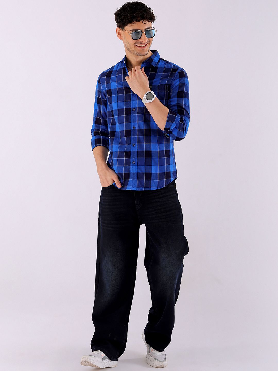 The Indian Garage Co Men Blue Slim Fit Checked Casual Shirt